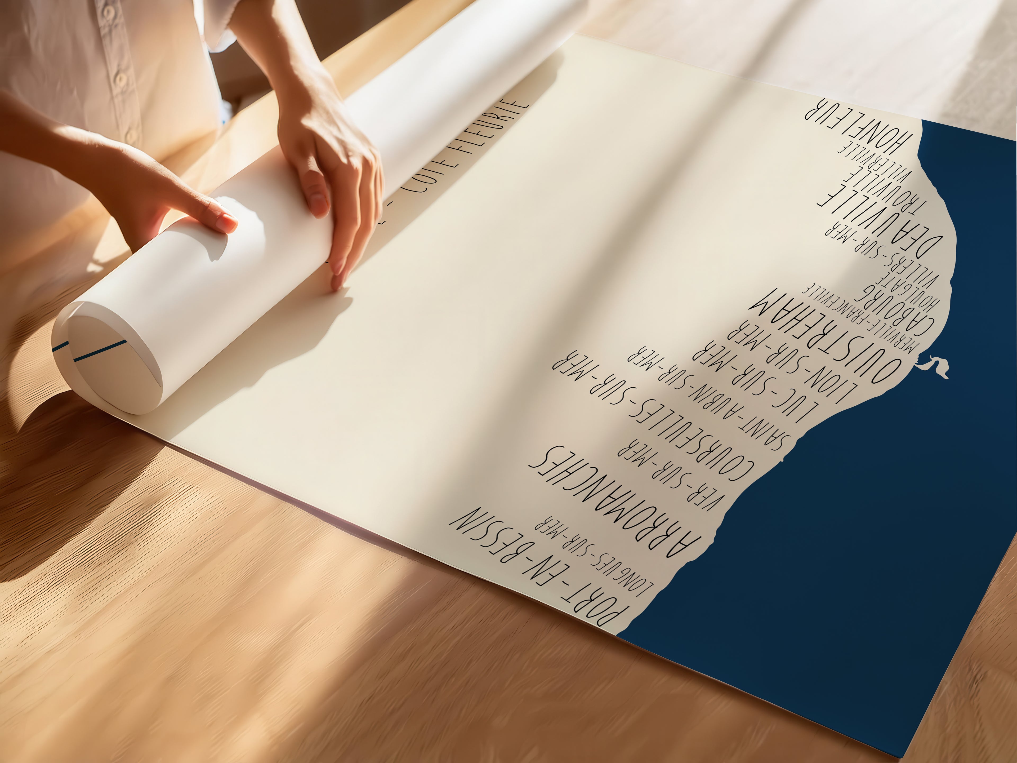 Affiche décorative Normandie carte côtière par studio graphique Zoé Poster