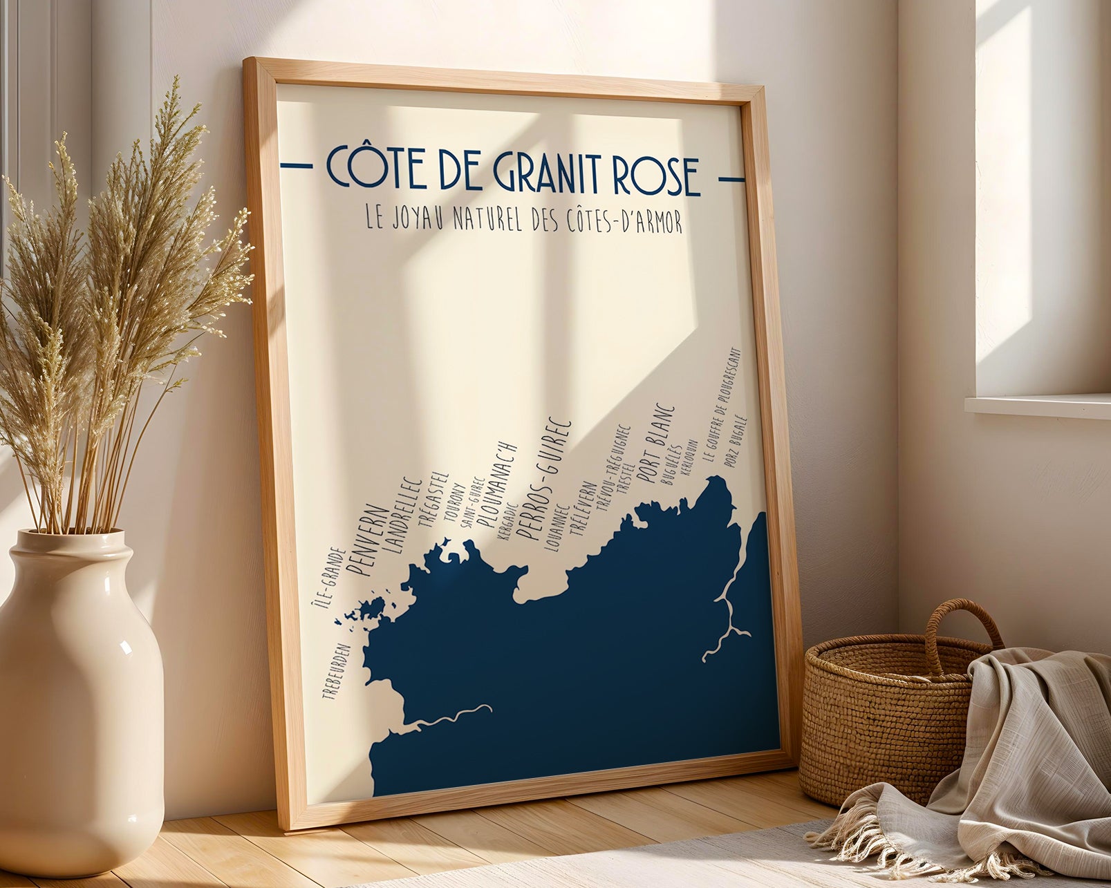 Décoration murale élégante Bretagne, couleurs douces et composition harmonieuse.